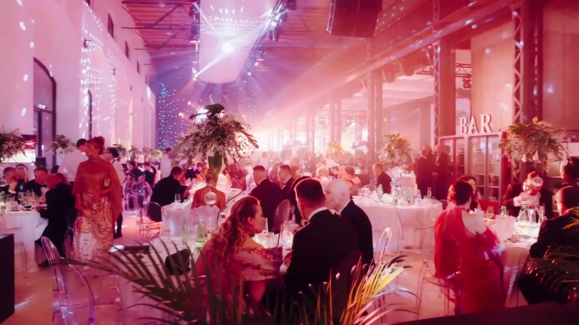 Still from the Pixellab-Media showreel: festively lit ballroom