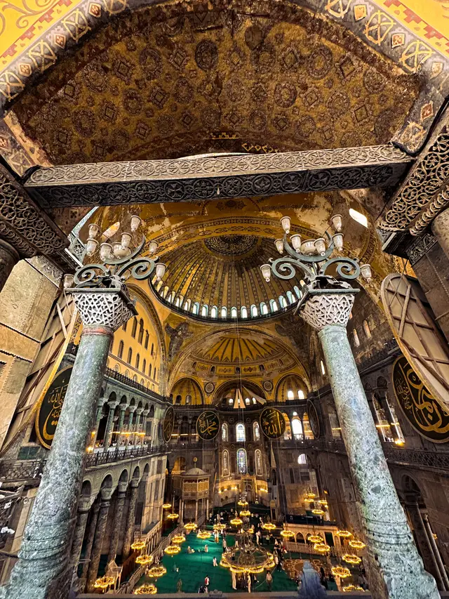 Istanbul, travel photo 10 of 15 by Pixellab-Media
